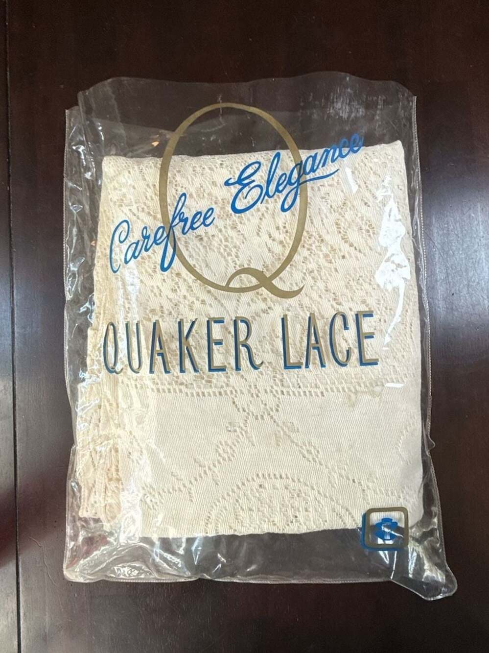 Vintage Quaker Lace Carefree Elegance Lace Tablecloth 90” Round UNUSED